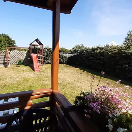 ロッジ 2 Bursztyny ルシノボ