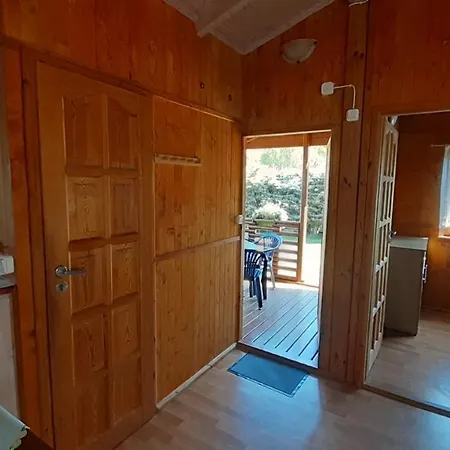 2 Bursztyny ロッジ ルシノボ